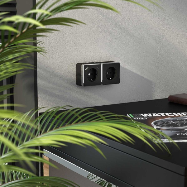 Розетка с заземлением, шторками и USB тип A+C Werkel Gallant чёрный хром W5071735 4690389179655