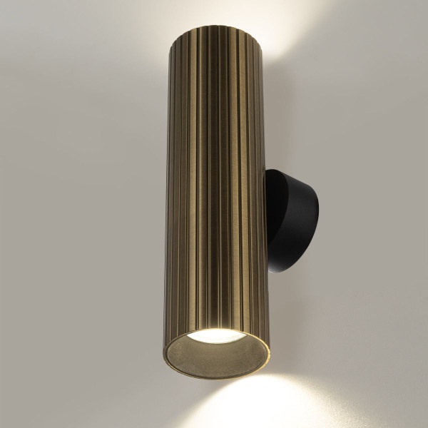 Настенный светильник Citilux Axel CL512323R