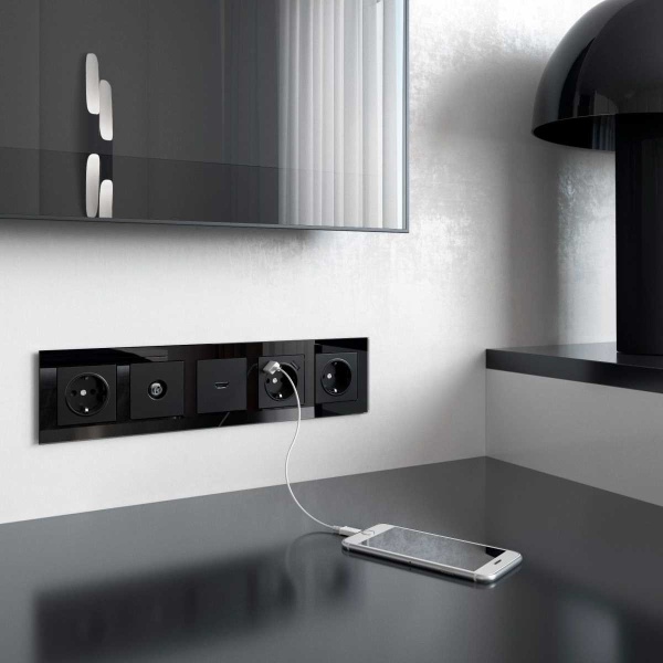 W1184008/ ТВ-розетка проходная (черный матовый)