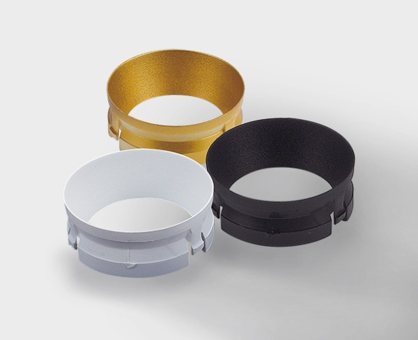 Встраиваемый спот Italline DANNY FR2 white