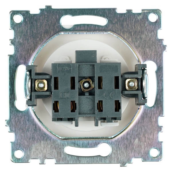 Розетка 2P Stekker Катрин со шторками белый GLS10-7109-01 39303