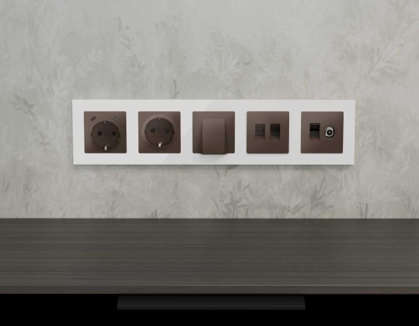 Лицевая панель AMBRELLA VOLT ALFA AP6421