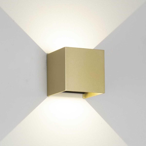 Настенный уличный светильник Mantra DAVOS 9226