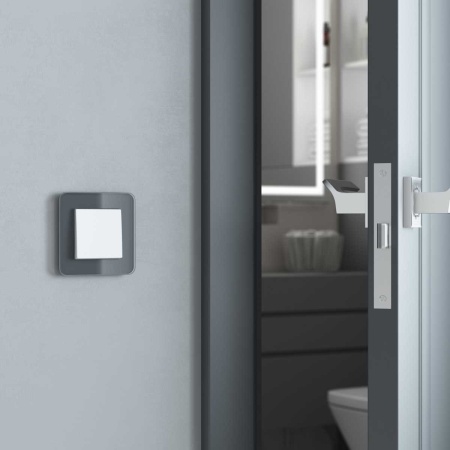 Выключатель одноклавишный проходной Werkel белый матовый W1112061 4690389184598