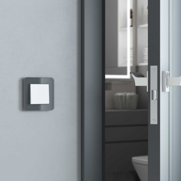 Выключатель одноклавишный проходной Werkel белый матовый W1112061 4690389184598