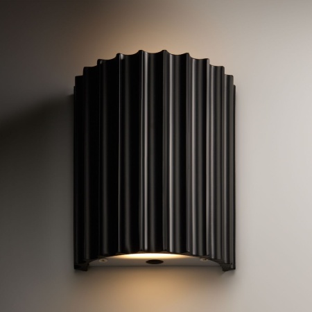 Настенный светодиодный светильник Freya Slot FR5437WL-L7B