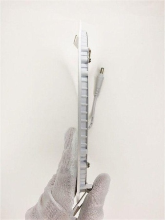 Встраиваемый светодиодный светильник Elvan VLS-102R-18W-WW