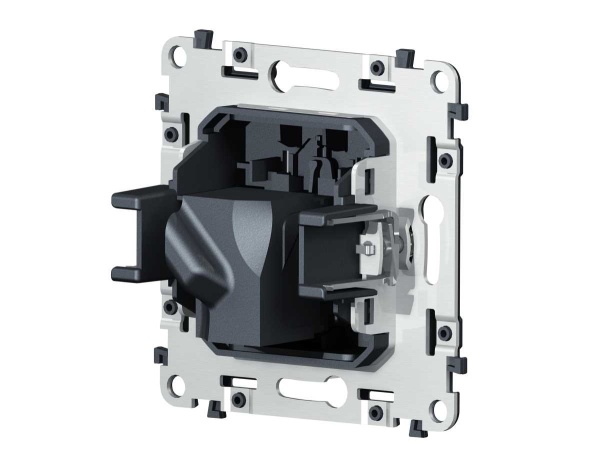 Механизм компьютерной розетки RJ-45 (8P8C) CAT6A экранированной с автоматической защитной шторкой QUANT VM185