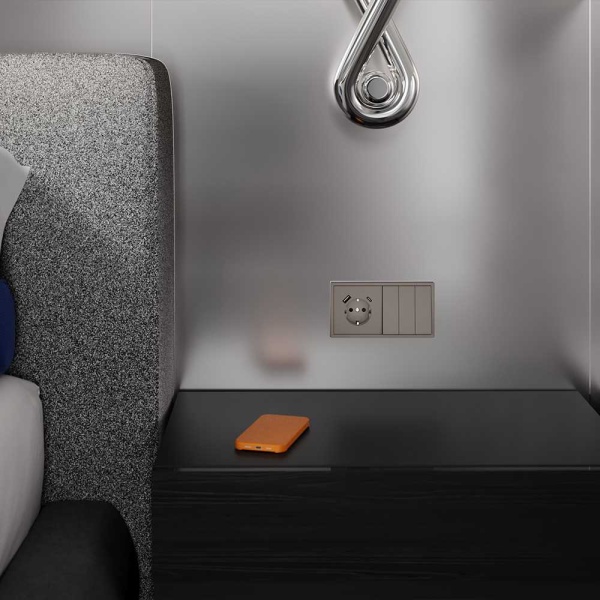 Накладка для розетки с заземлением и защитными шторками, с USB A+C, S70 (капучино) Voltum VLS001014