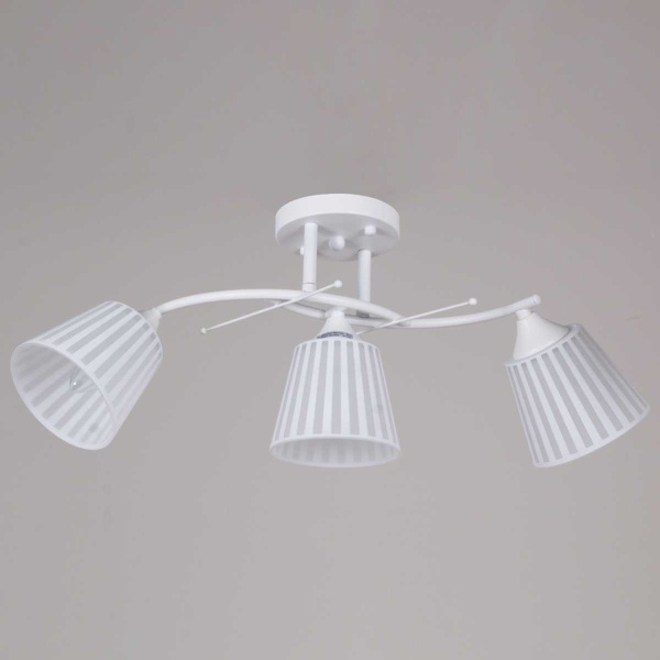 Потолочная люстра Reluce 82460-0.3-03 WH