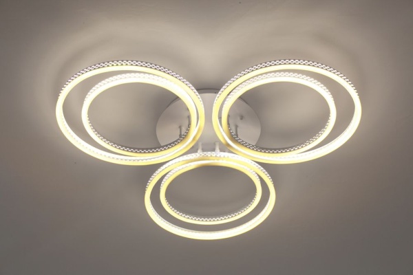 Потолочная светодиодная люстра Escada 10241/6LED