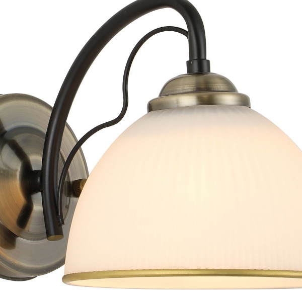 Бра Reluce 06945-0.2-01