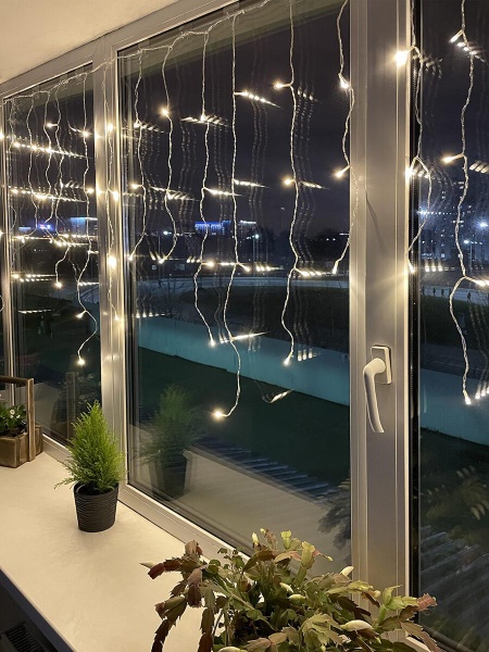 Светодиодная гирлянда ЭРА бахрома 24V теплый белый ENOB-2B Б0041907