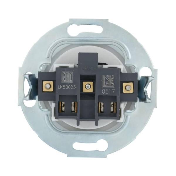 Розетка LK Studio без з/к, со шторками (белый) LK Vintage 883304-1