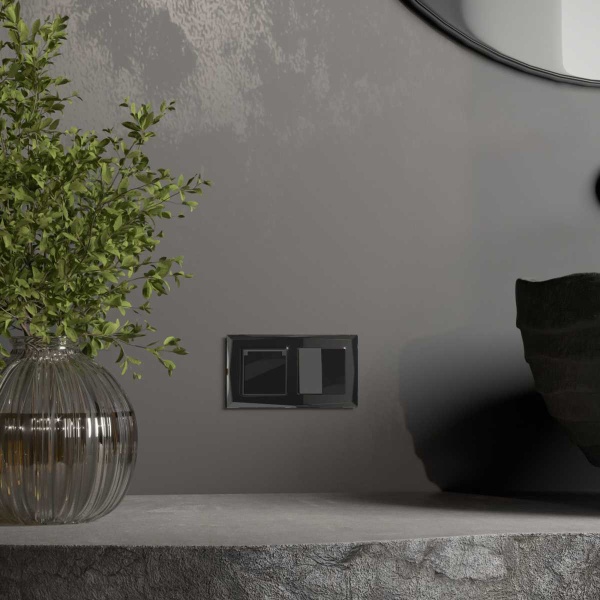 Розетка с заземлением, крышкой, шторками Werkel графит акрил W1171248 4690389197734