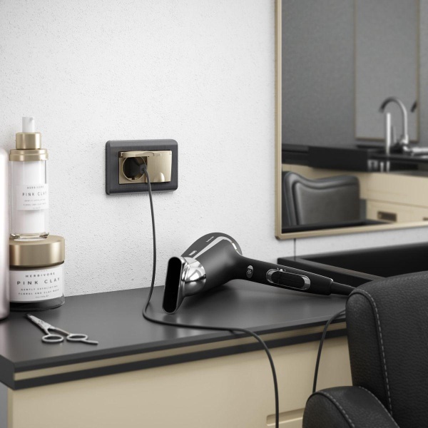 Розетка двойная влагозащищенная с заземлением с защитной крышкой и шторками Werkel шампань рифленый W1172210 4690389178108 Розетка двойная влагозащищенная с заземлением с защитной крышкой и шторками Werkel шампань рифленый W1172210 4690389178108