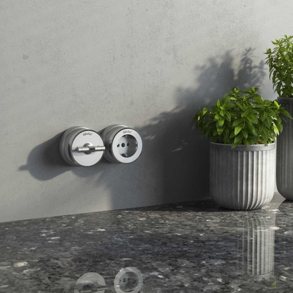 Розетка с заземлением Werkel Vintage серебро матовый/хром W5871054 4690389174735