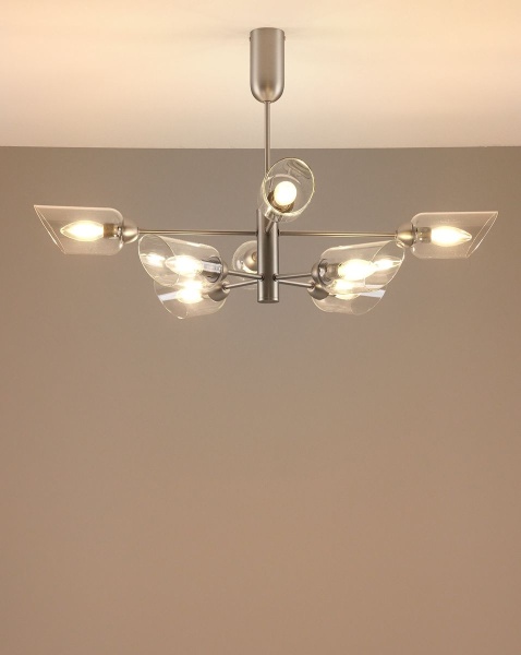 Потолочная люстра Moderli Avery V10809-8P