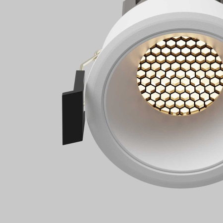 Встраиваемый светильник Maytoni Technical DL115-10W-3K-W